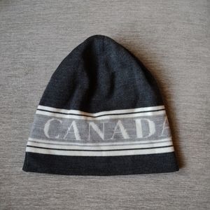 Canada Goose training beanie mens OS